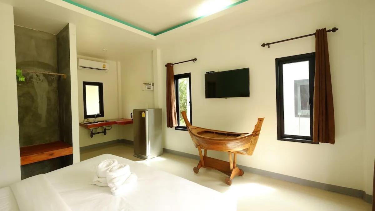 บ้านรีนาลันตา เกาะลันตา ภายนอก รูปภาพ