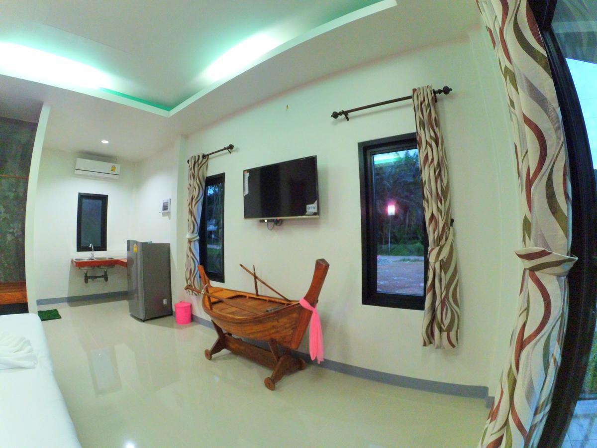 บ้านรีนาลันตา เกาะลันตา ภายนอก รูปภาพ